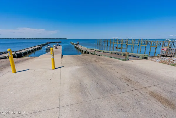 $699,900 | 500 West Eden Street, Kill Devil Hills, NC 27948