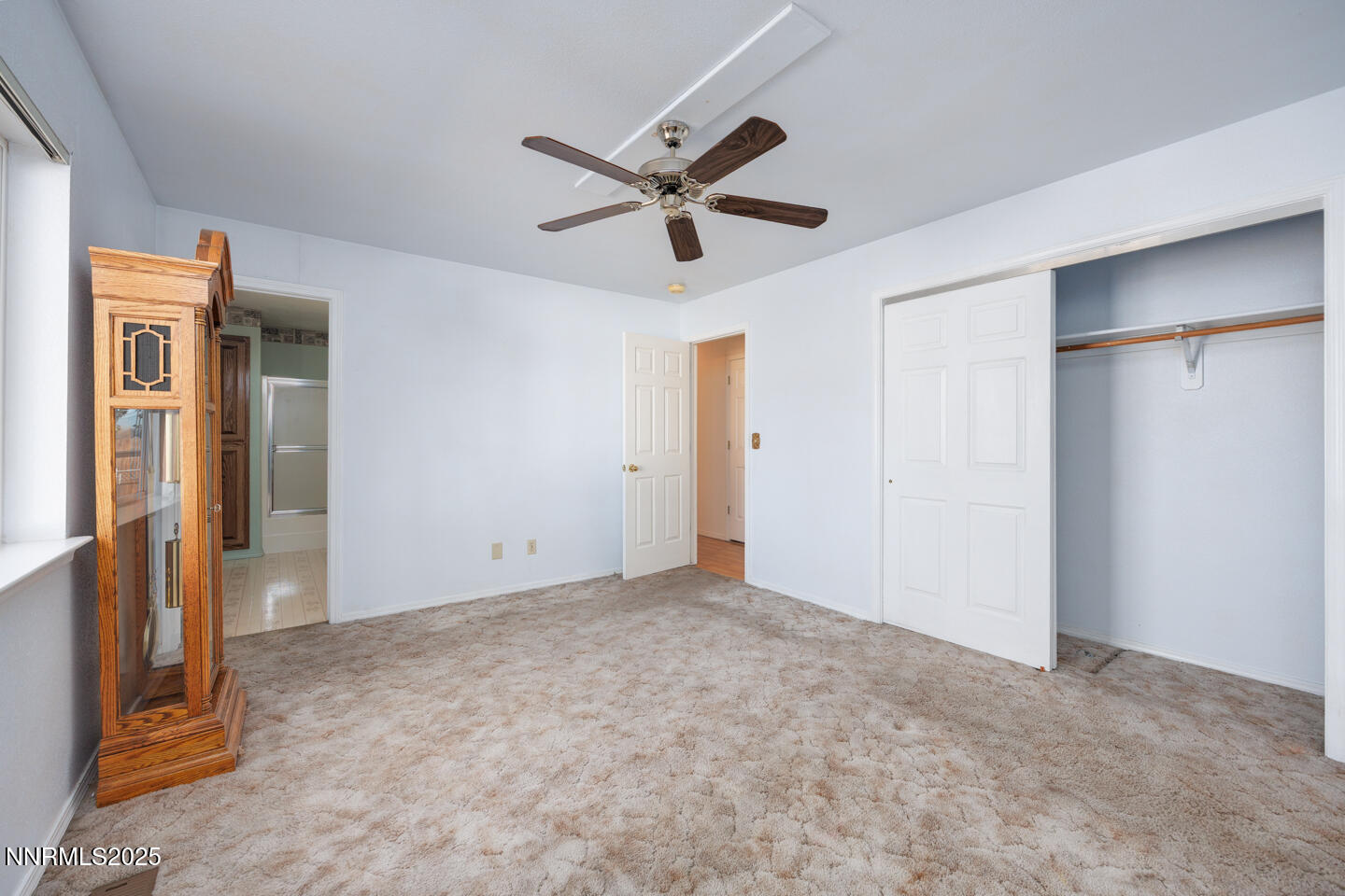 120 Hunter Park Way Fallon, NV 89406 - Photo 11 of 27 a view of empty room with ceiling fan