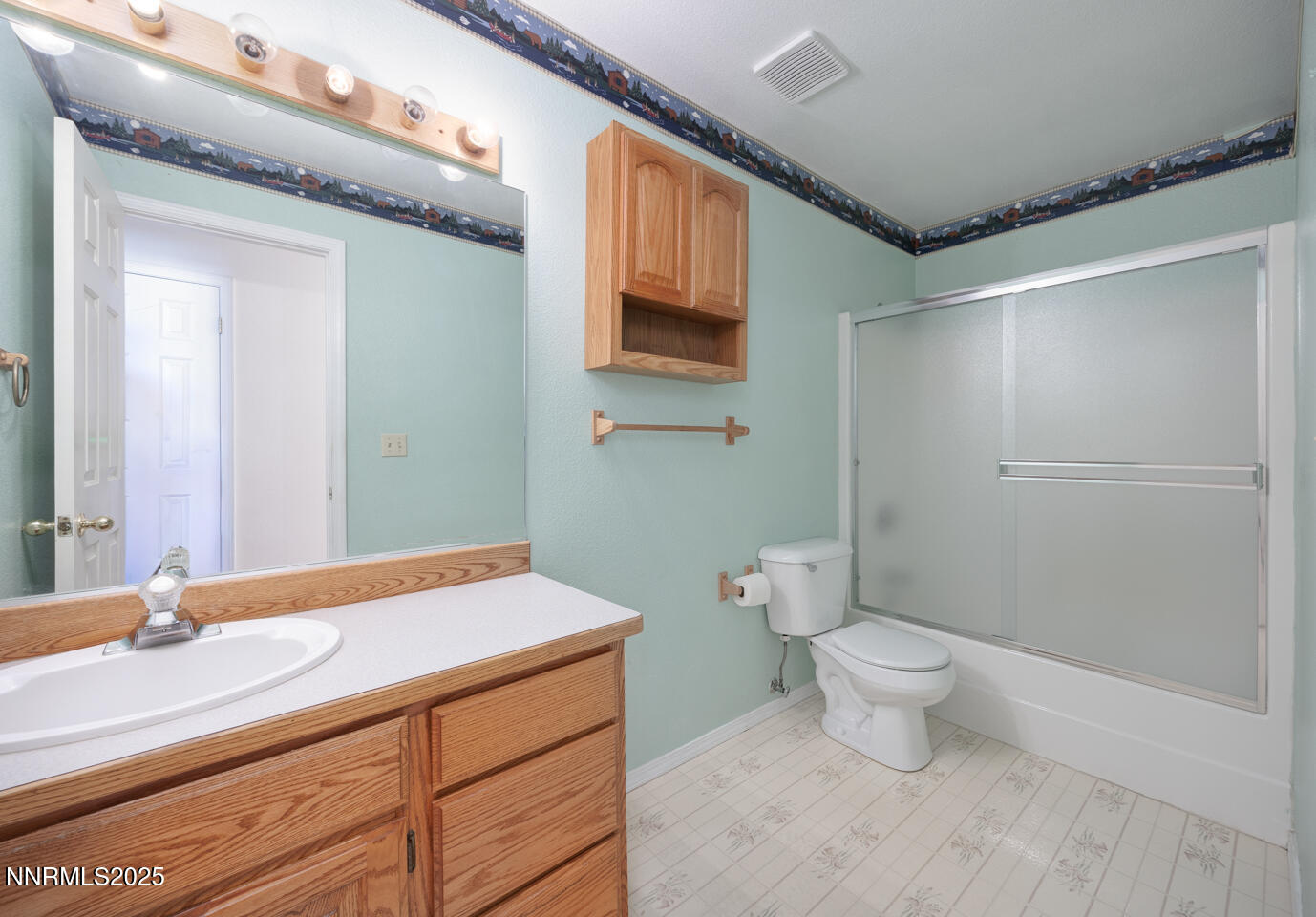 120 Hunter Park Way Fallon, NV 89406 - Photo 9 of 27 a bathroom with a sink a toilet and shower
