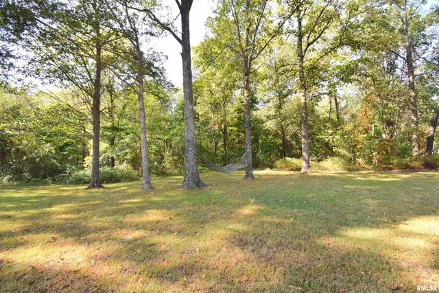 $365,000 | 677 County Road 105 East, Bluford, IL 62814