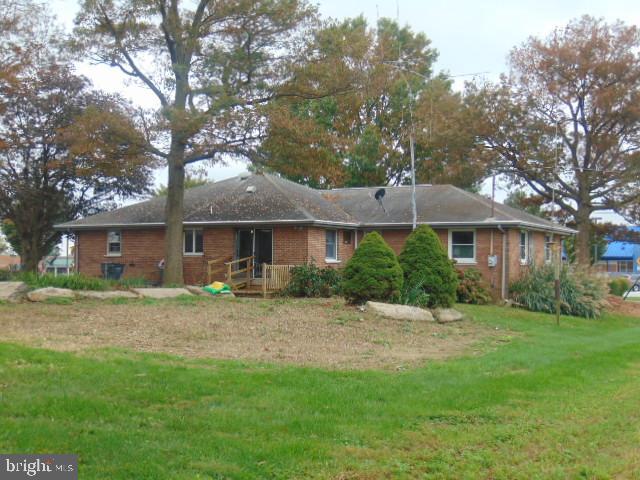1537 Book Road Lancaster, PA 17602 - Photo 1 of 55 Gallery Image 1