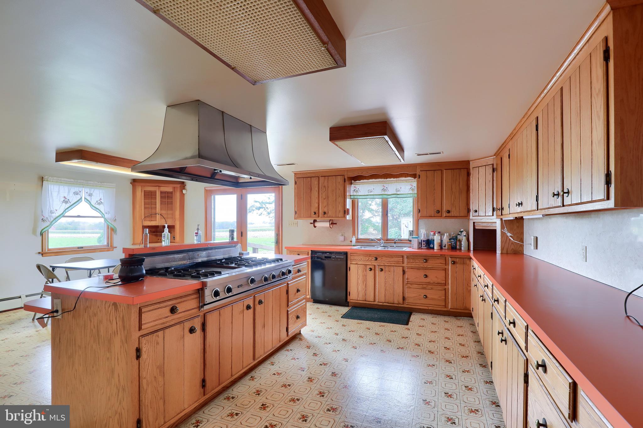 1537 Book Road Lancaster, PA 17602 - Photo 13 of 55 Gallery Image 13