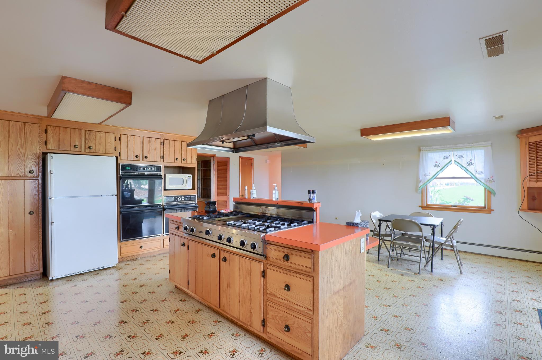1537 Book Road Lancaster, PA 17602 - Photo 14 of 55 Gallery Image 14