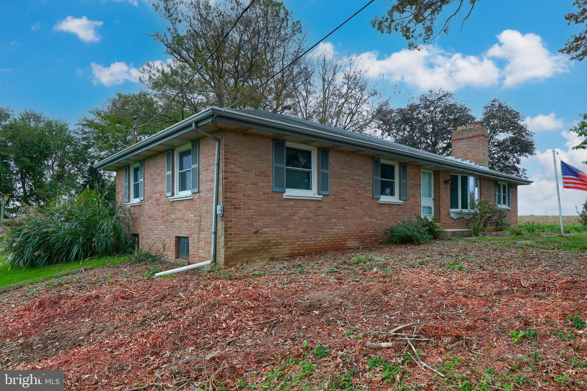 1537 Book Road Lancaster, PA 17602 - Photo 3 of 55 Gallery Image 3