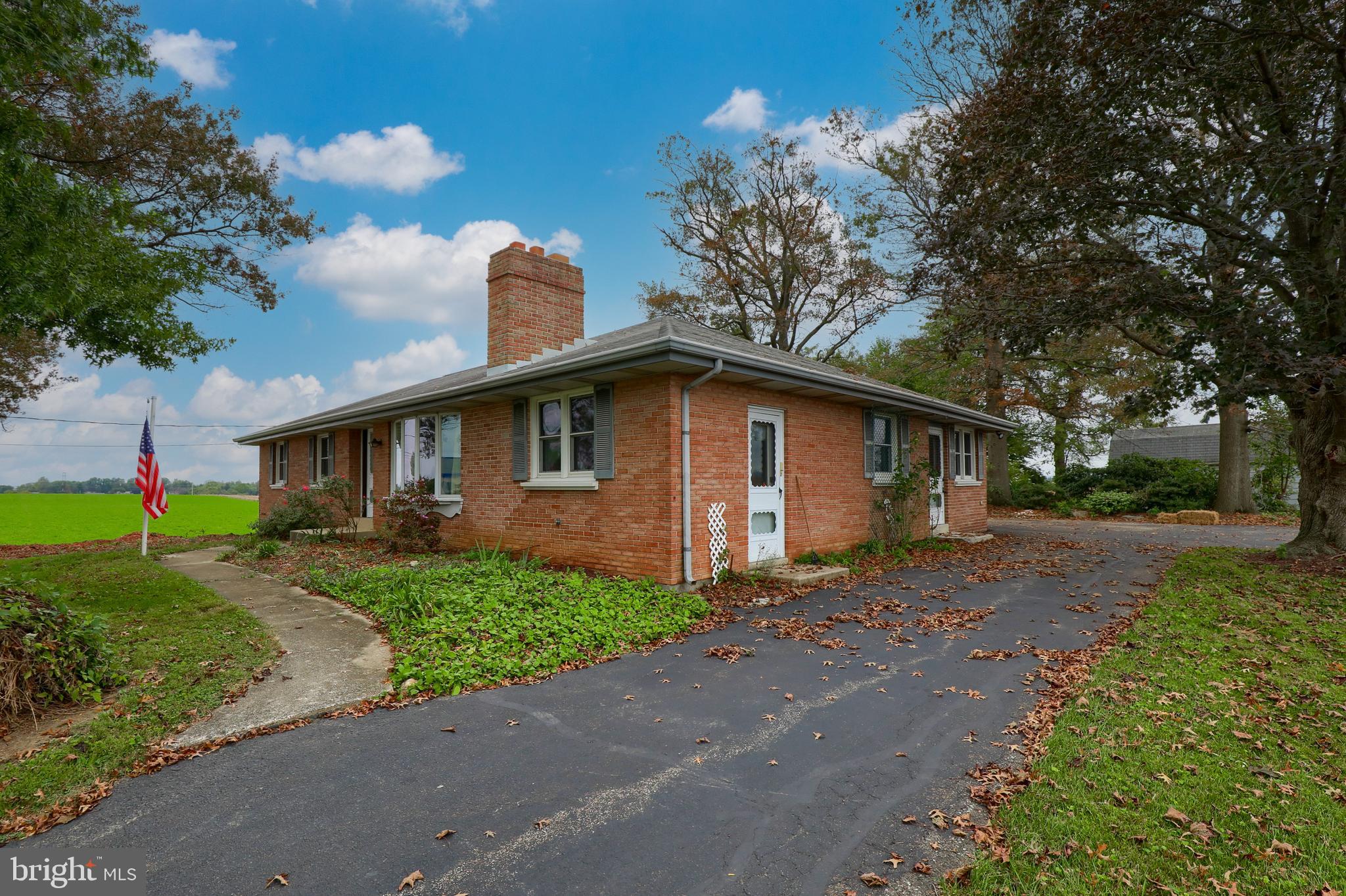 1537 Book Road Lancaster, PA 17602 - Photo 4 of 55 Gallery Image 4