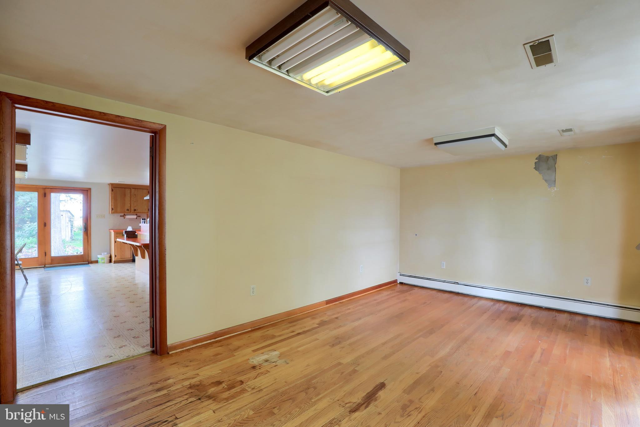 1537 Book Road Lancaster, PA 17602 - Photo 9 of 55 Gallery Image 9