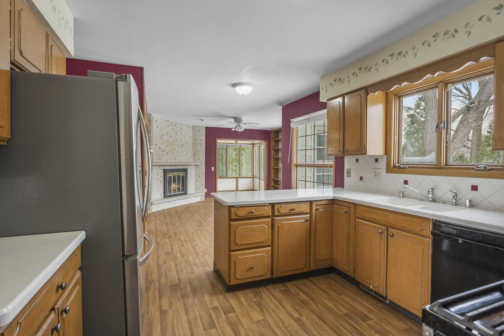 4402 Vale Circle Madison, WI 53711 - Photo 19 of 47