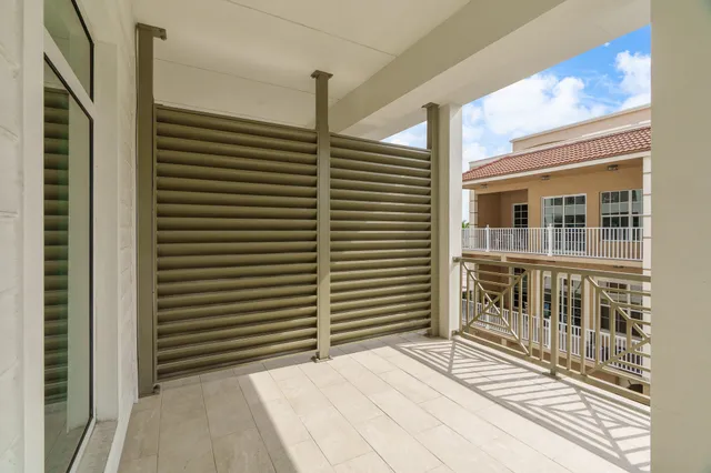 $1,095,000 | 41 Southwest Seminole Street, Unit 310, Stuart, FL 34994