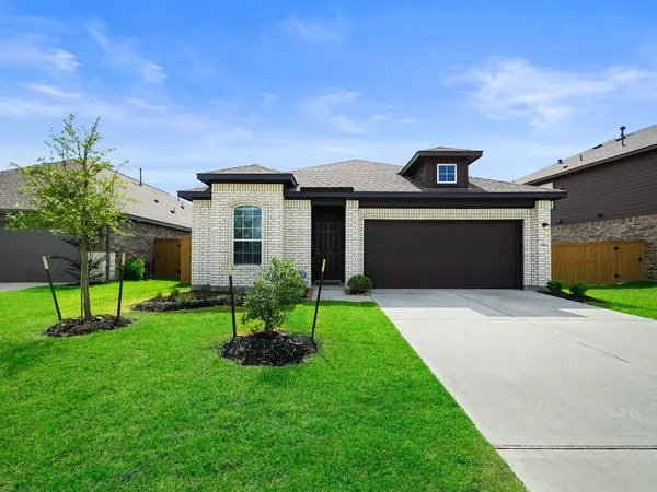 $2,500 | 15102 Wiltshire Castle Lane, Houston, TX 77044