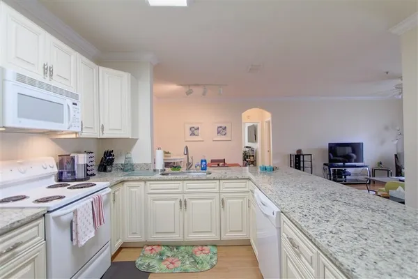$2,750 | 6411 Borasco Drive, Unit 216, Melbourne, FL 32940