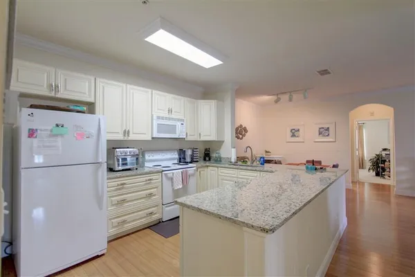 $2,750 | 6411 Borasco Drive, Unit 216, Melbourne, FL 32940
