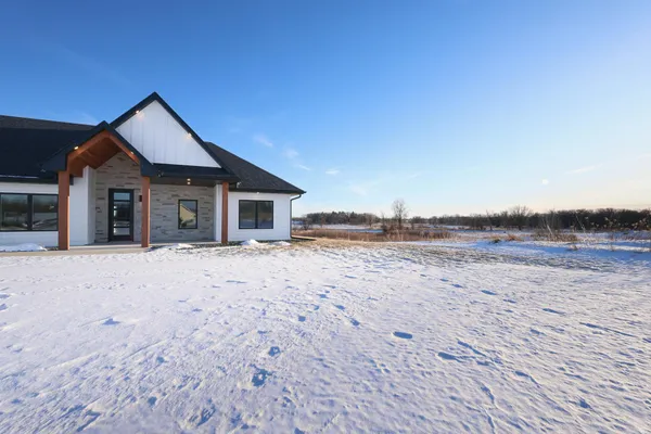 $669,900 | 6055 Scenic View, Kimball, MN 55353