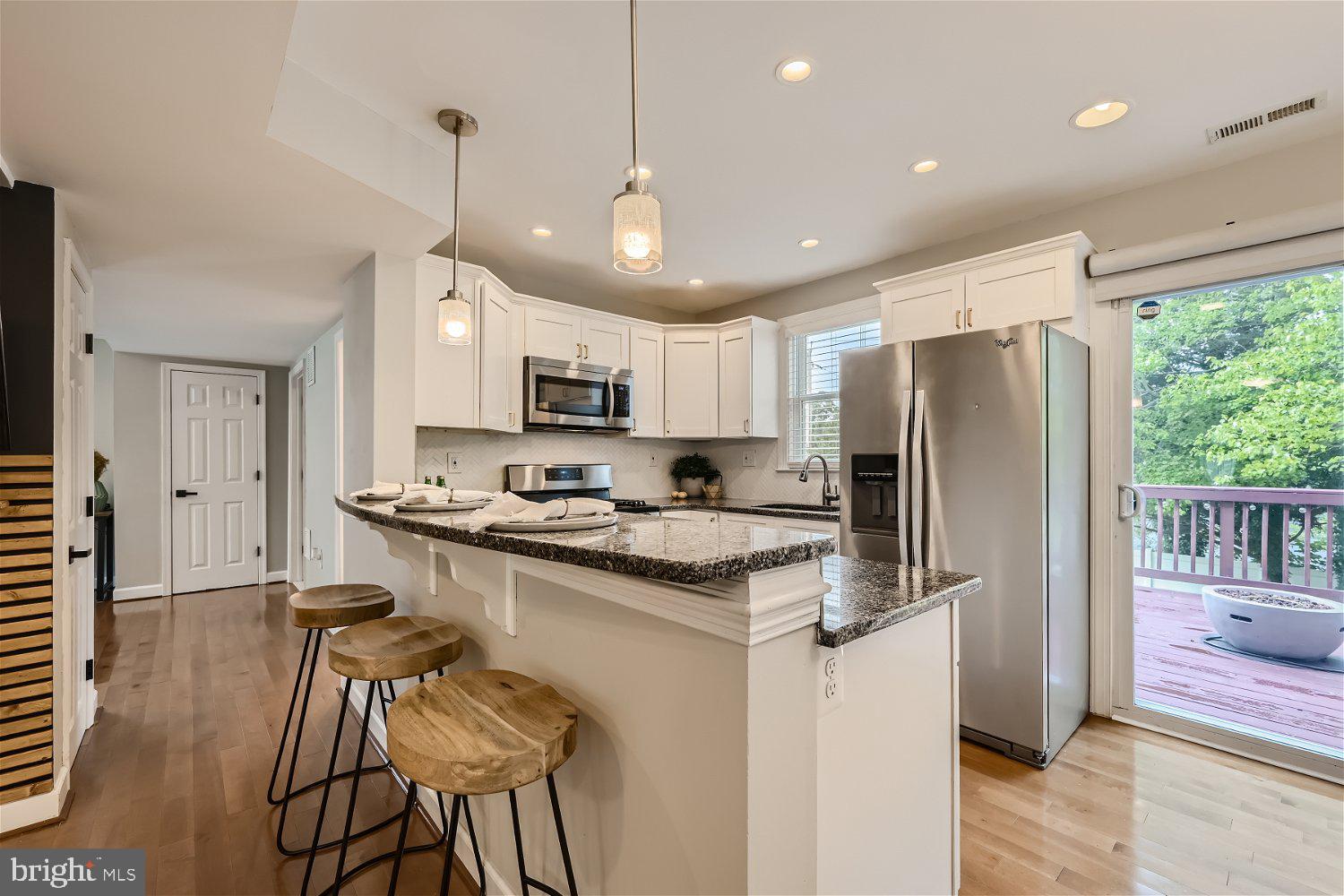 800 Cliffedge Road Pikesville, MD 21208 - Photo 11 of 38