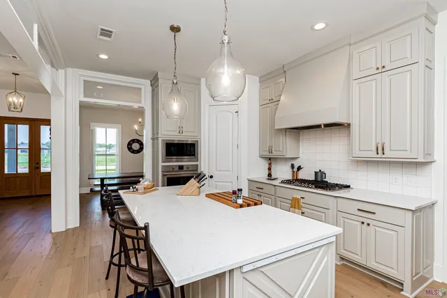 $649,900 | 43541 Collyns Cove, Prairieville, LA 70769