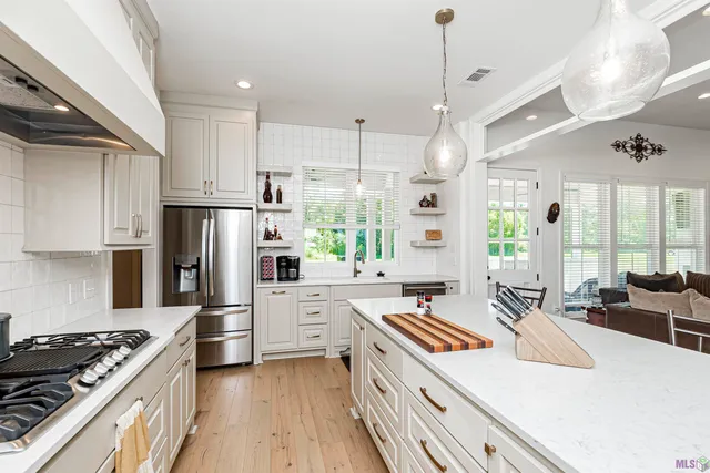 $649,900 | 43541 Collyns Cove, Prairieville, LA 70769