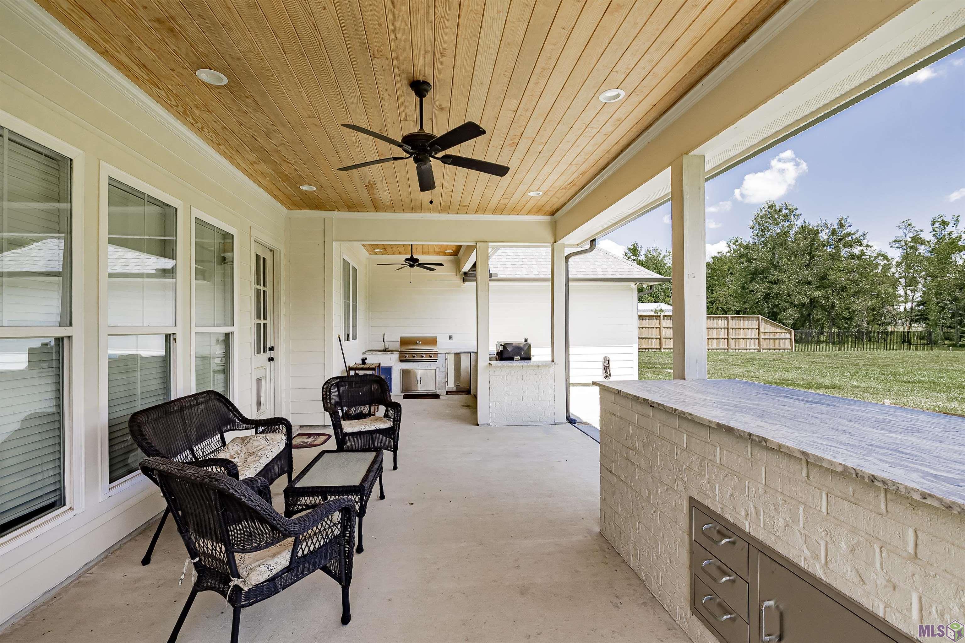 43541 Collyns Cove Prairieville, LA 70769 - Photo 6 of 29