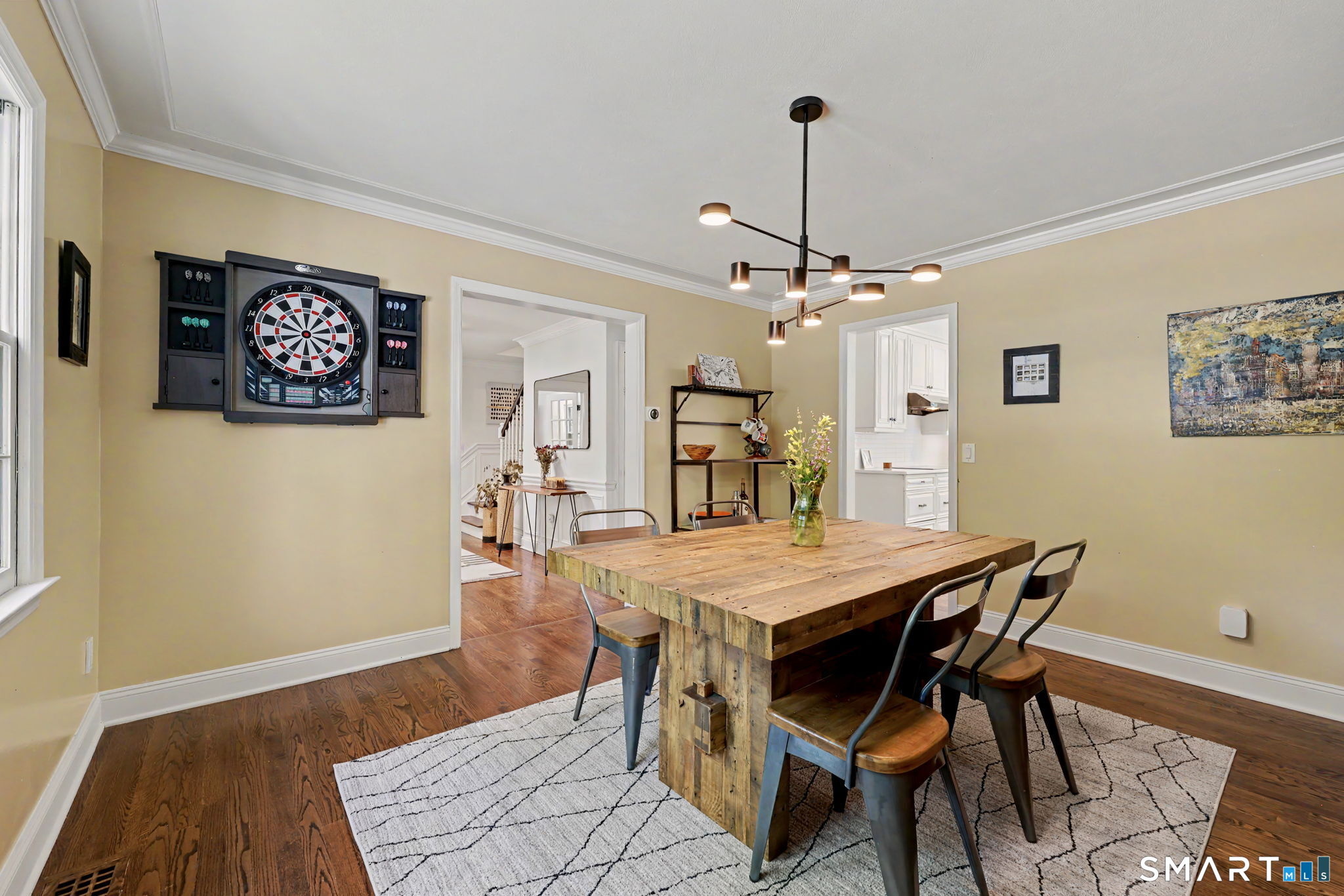 39 Cranbury Road Norwalk, CT 06851 - Photo 7 of 37