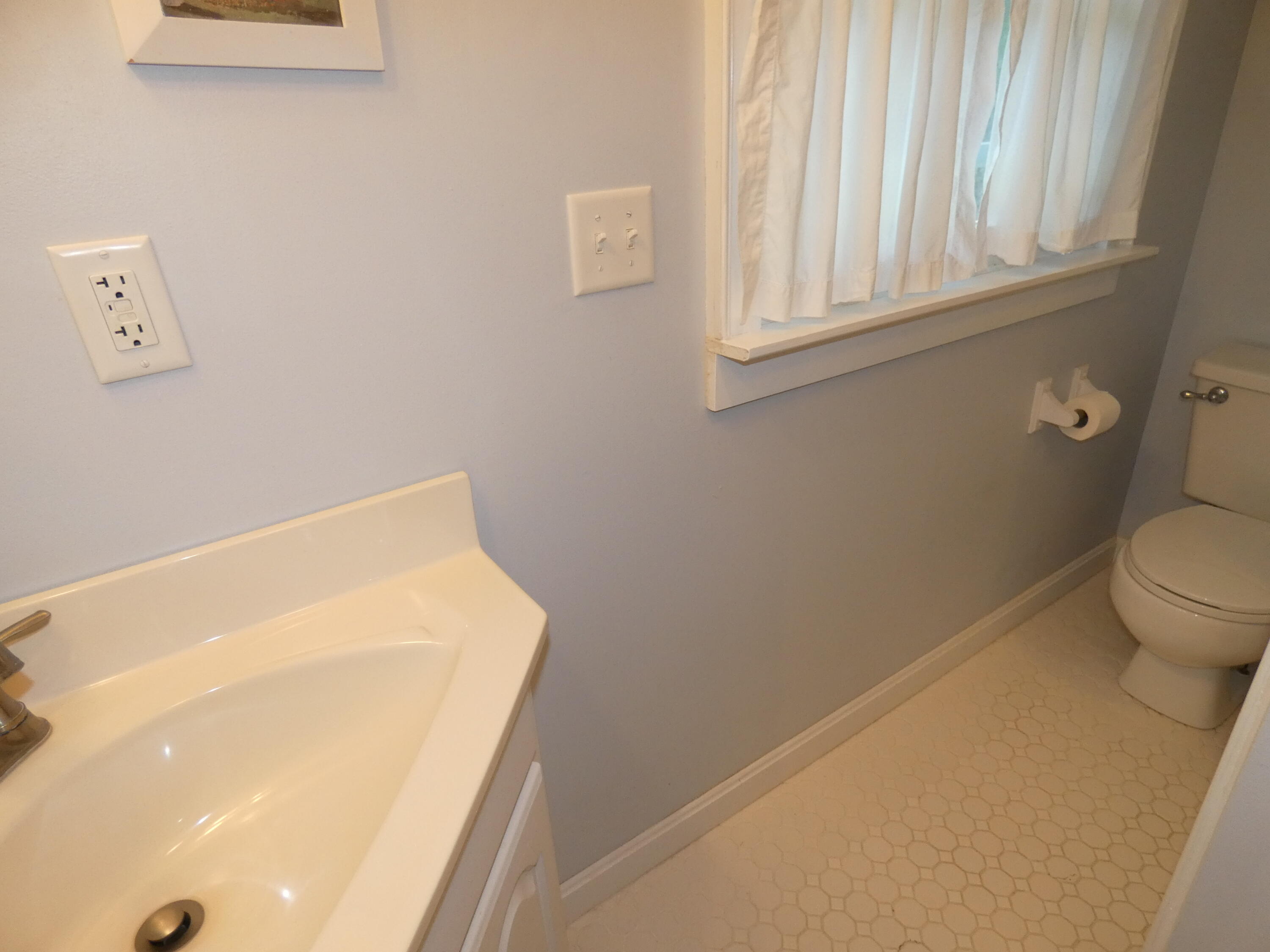 199 Bruce Hill Road Cumberland Center, ME 04021 - Photo 43 of 47 2nd Floor Full Bathroom (2)