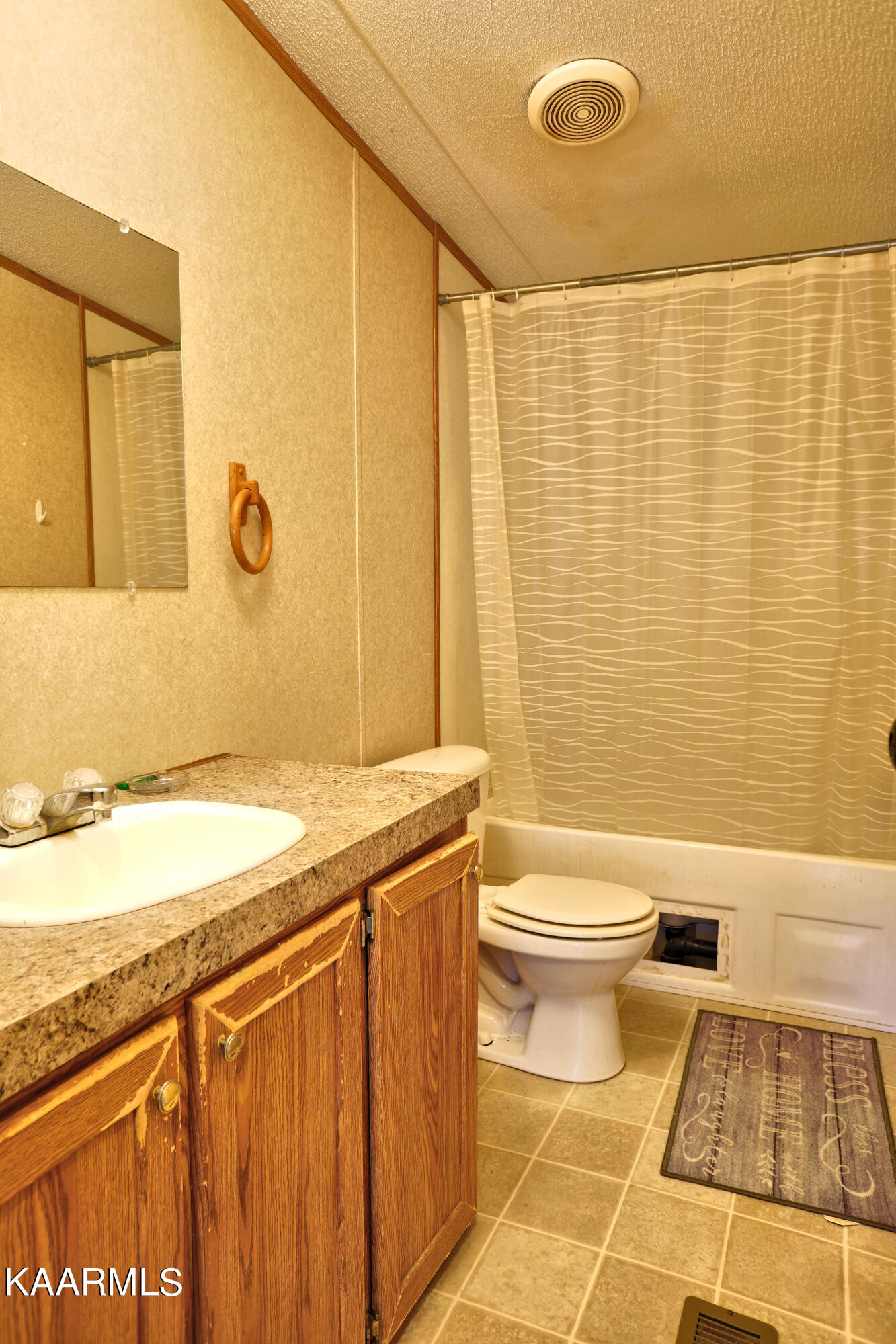 507 Phillipi Road Mohawk, TN 37810 - Photo 7 of 21 bathroom
