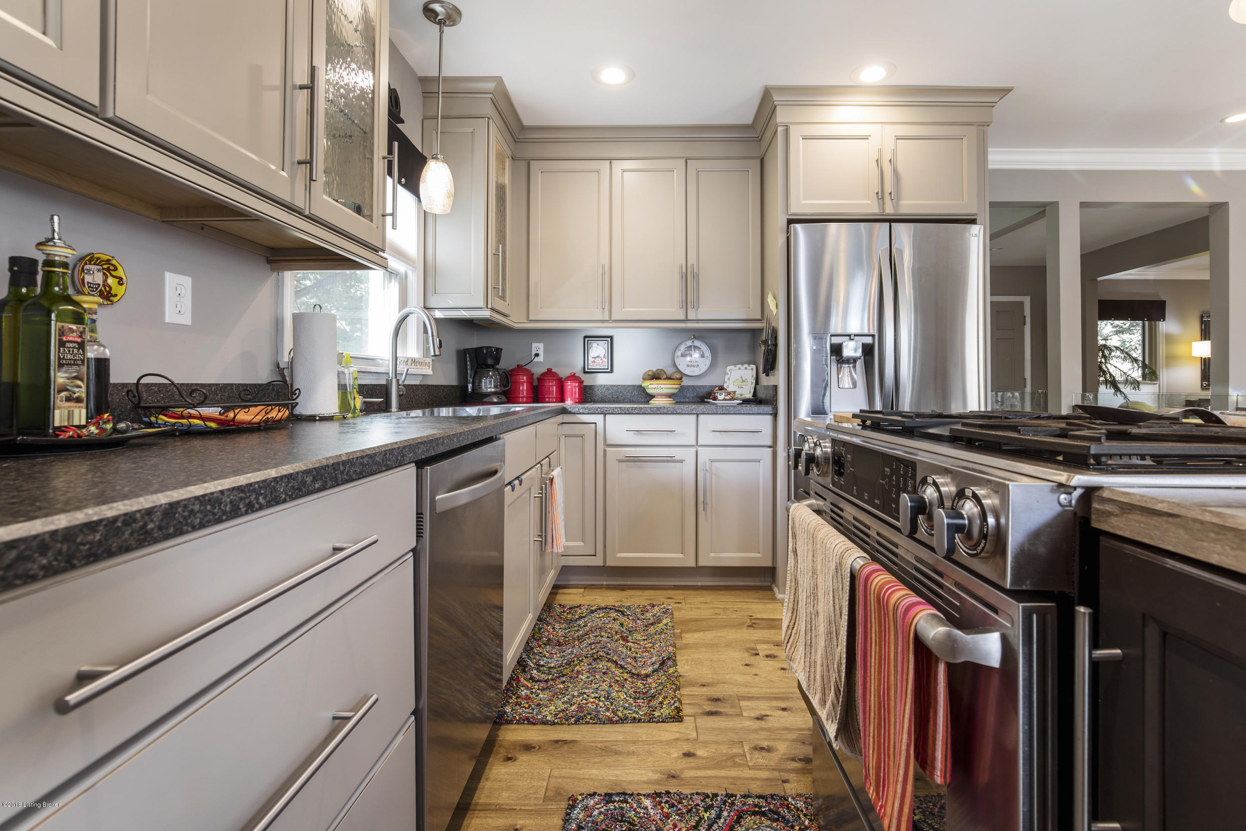 3506 River Bluff Road Prospect, KY 40059 - Photo 22 of 43 22-kitchen