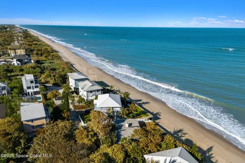 $1,999,999 | 9556 Doubloon Drive, Vero Beach, FL 32963