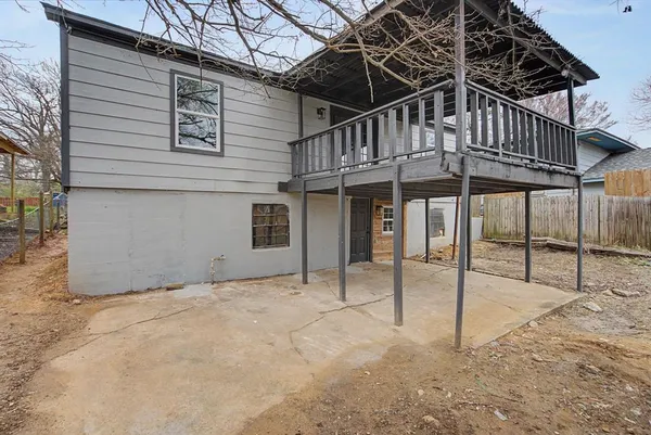 $299,900 | 1411 West Gandy Street, Denison, TX 75020