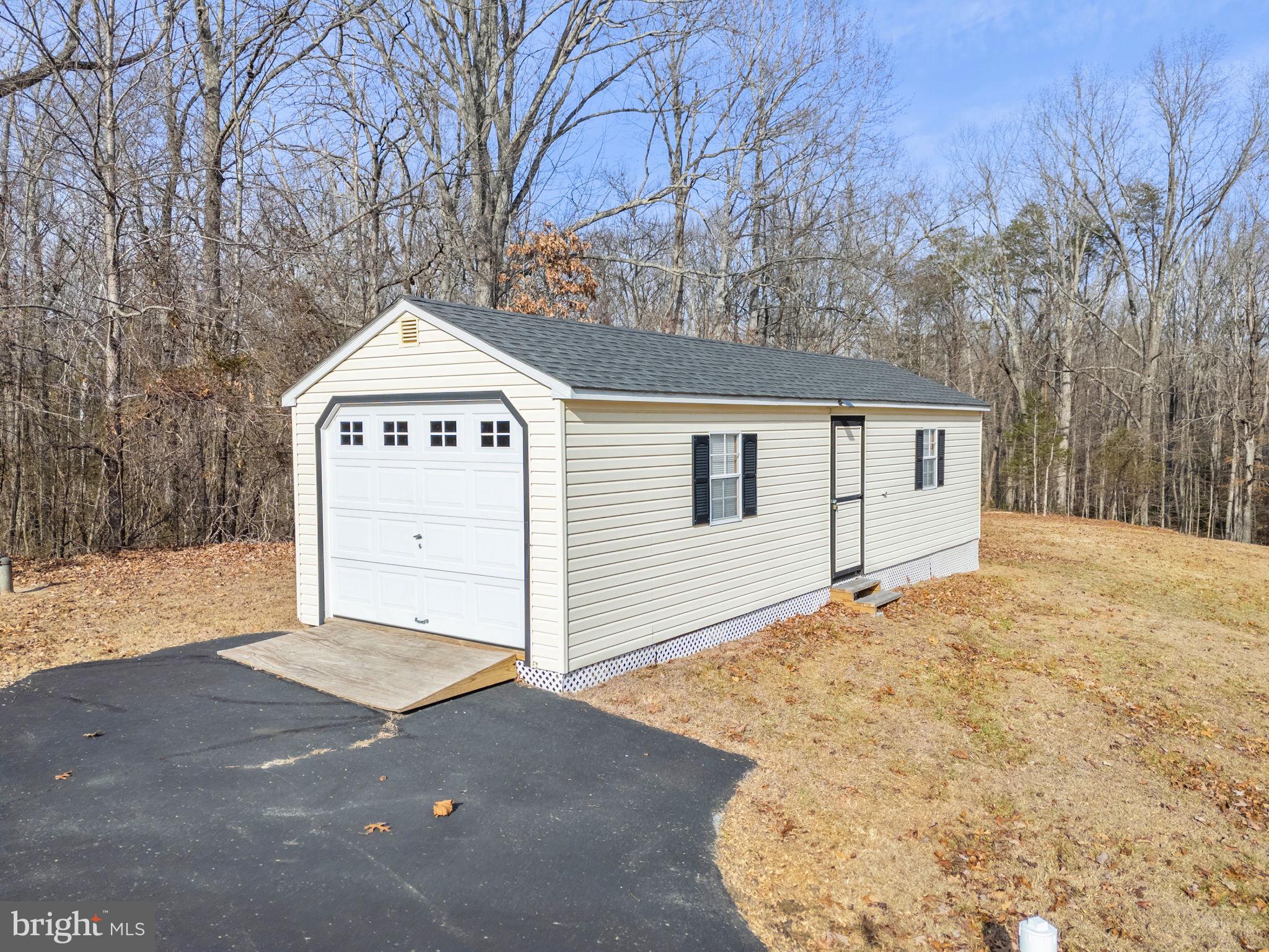23 Richmond Road Castleton, VA 22716 - Photo 33 of 46 a view of backyard of house