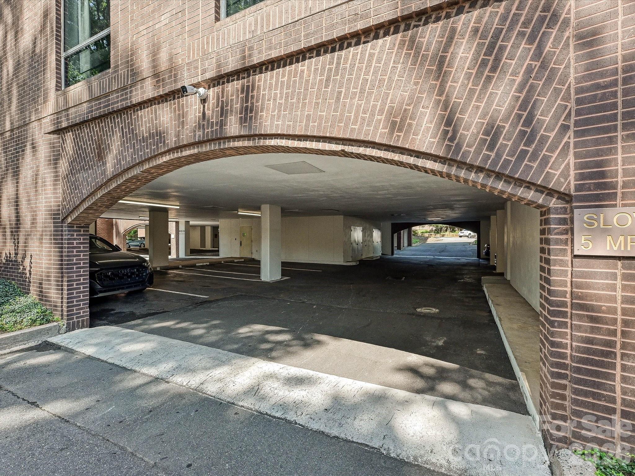 806 Cherokee Road Charlotte, NC 28207 - Photo 46 of 48 Gallery Image 46