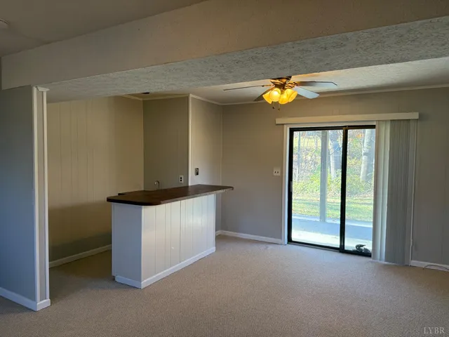 a view of an empty room with window