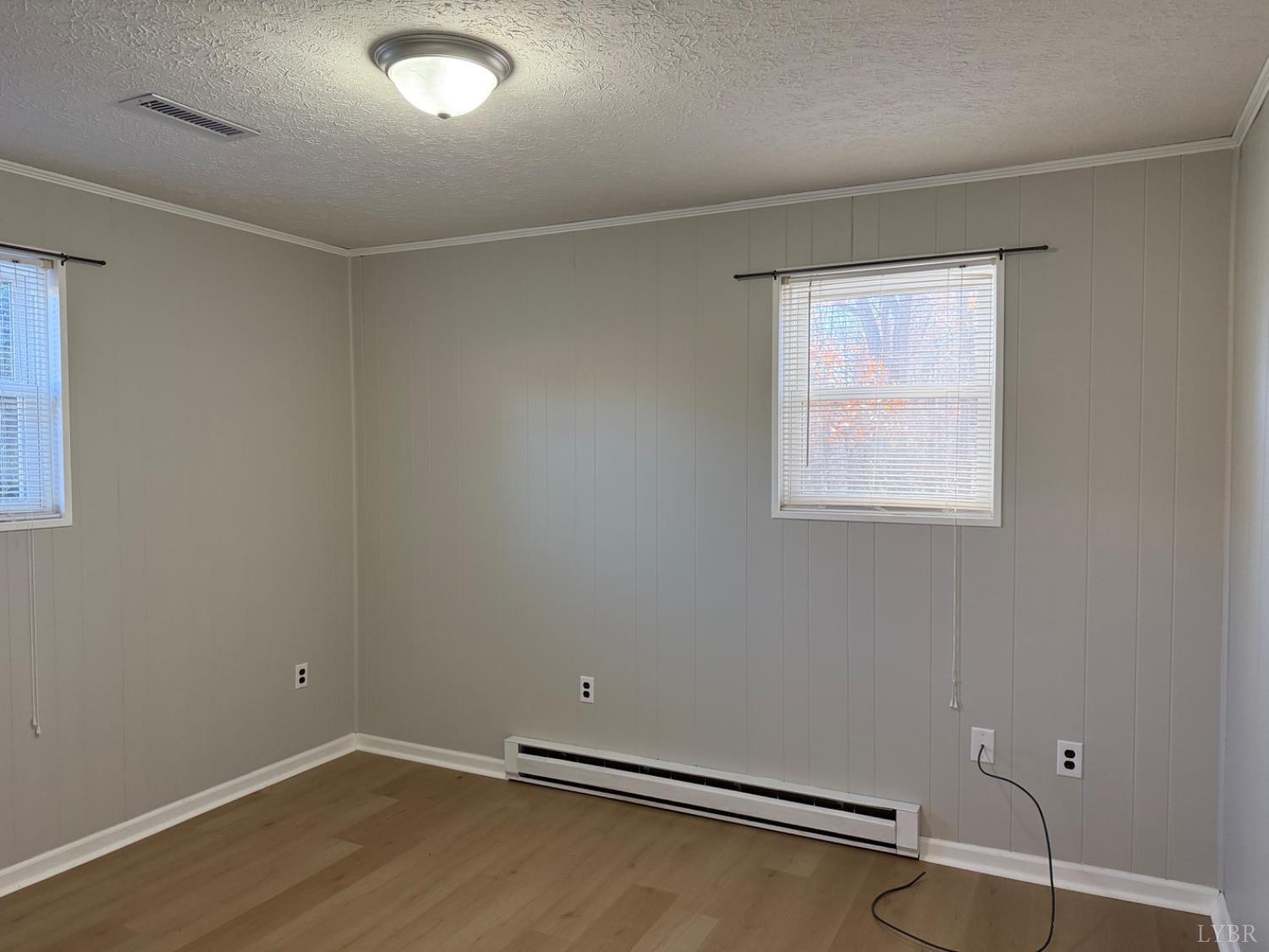 112 Wooldridge Circle Lynchburg, VA 24502 - Photo 23 of 29 an empty room with a workbench