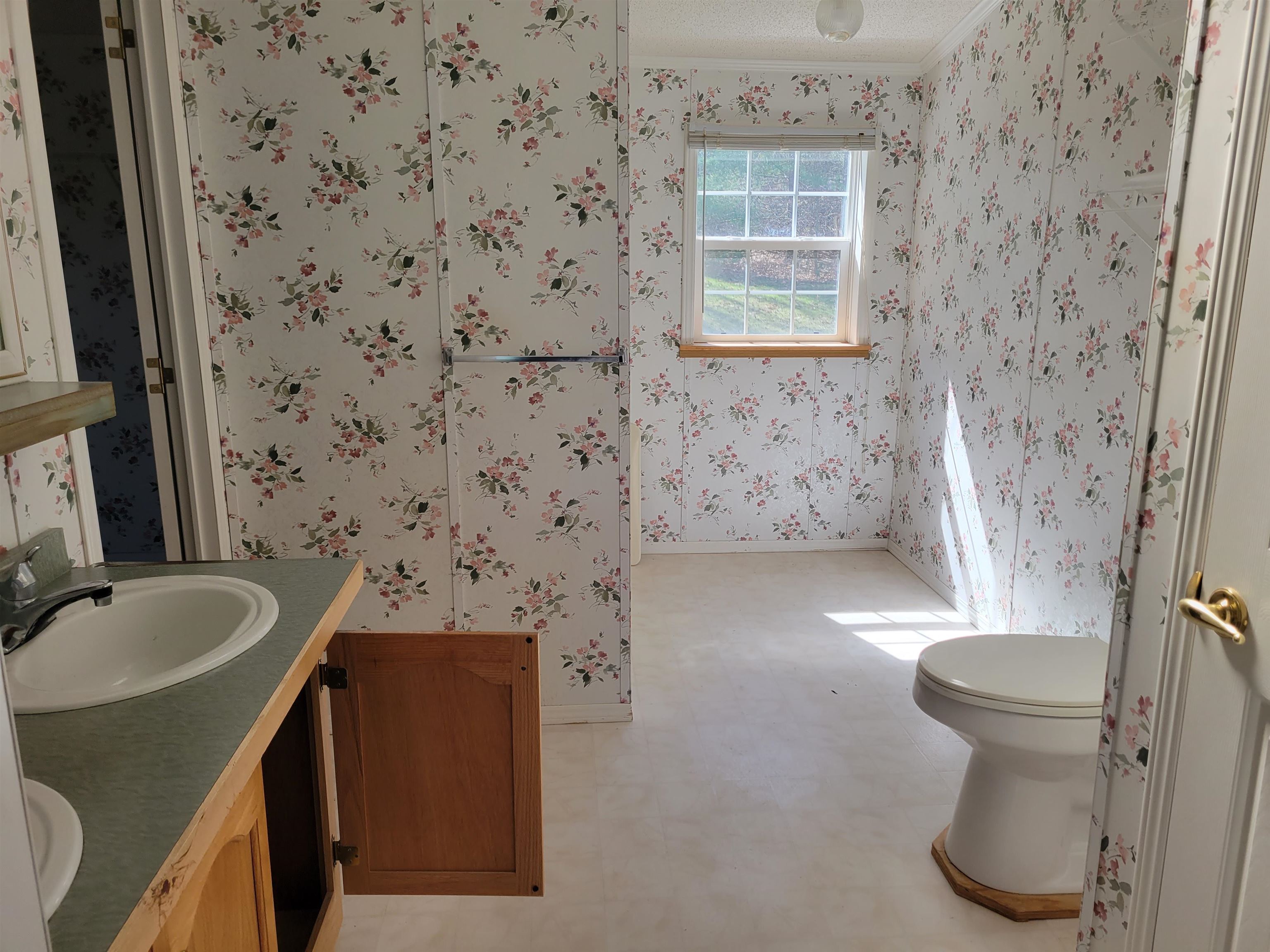 2756 Flamstead Road Chester, VT 05143 - Photo 5 of 22