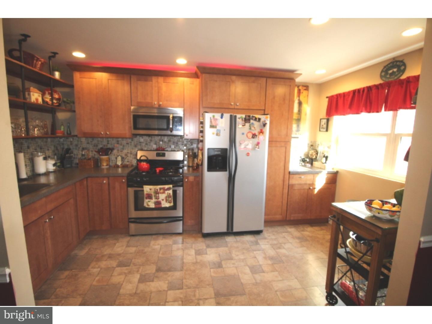 3515 Teton Road Philadelphia, PA 19154 - Photo 2 of 21 Kitchen