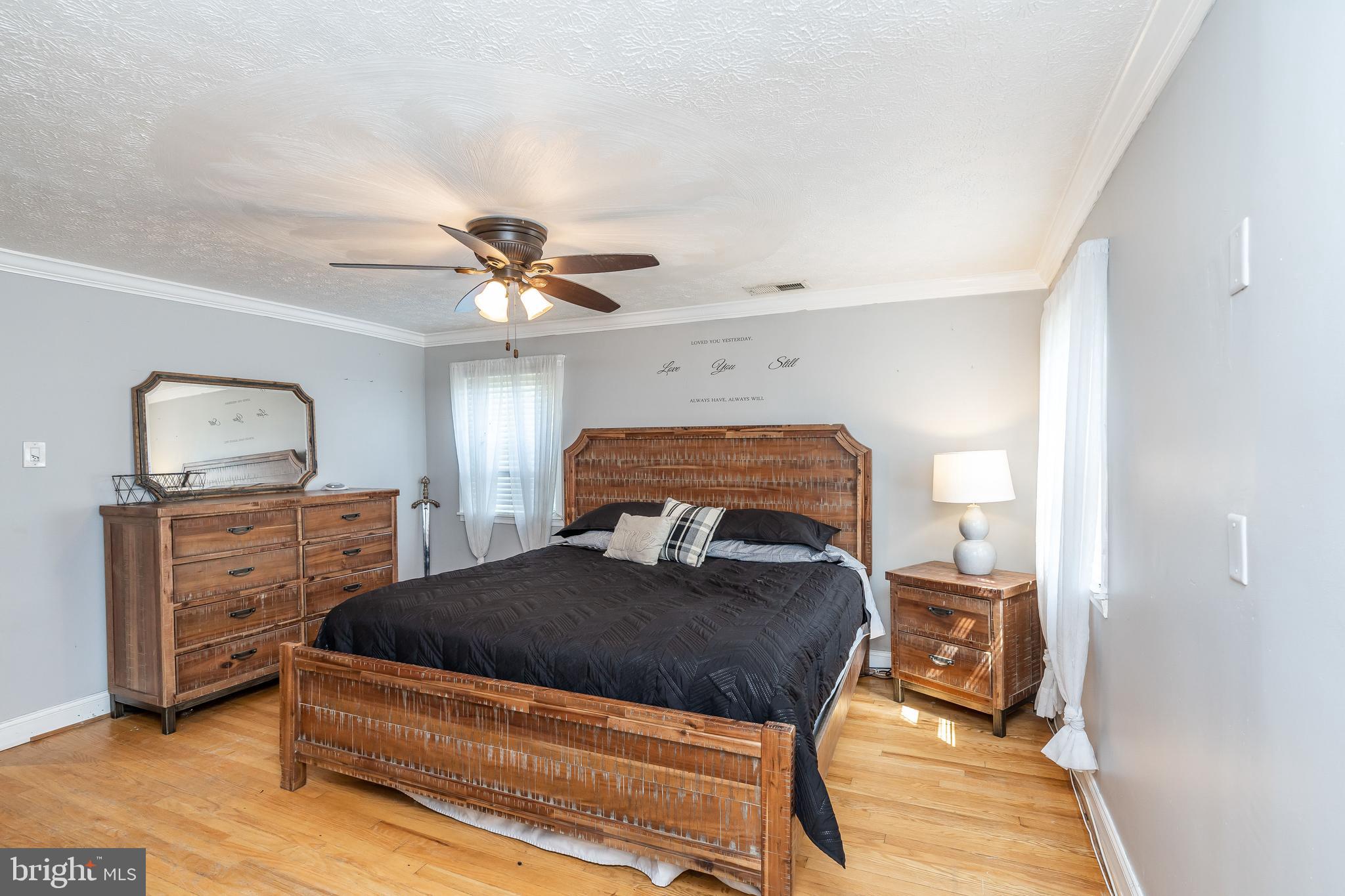 1224 Elm Road Baltimore, MD 21227 - Photo 15 of 36 Spacious master bedroom.