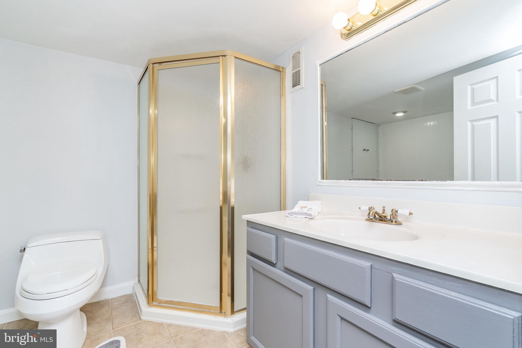 1224 Elm Road Baltimore, MD 21227 - Photo 25 of 36 Spacious bathroom.