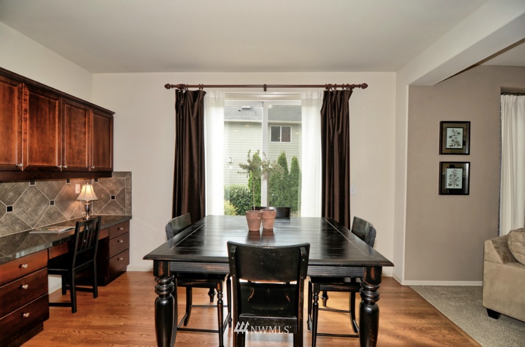 3506 157th Place Southeast Bothell, WA 98012 - Photo 8 of 22 Gallery Image 8