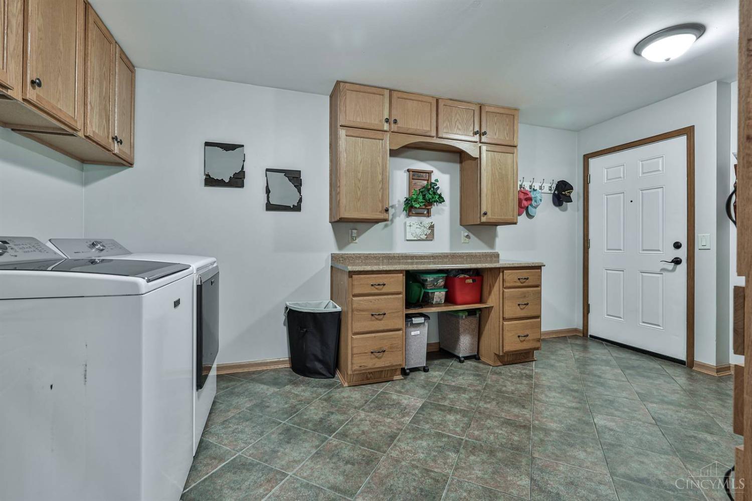 4663 Rustic Way Cincinnati, OH 45245 - Photo 42 of 56 Gallery Image 42