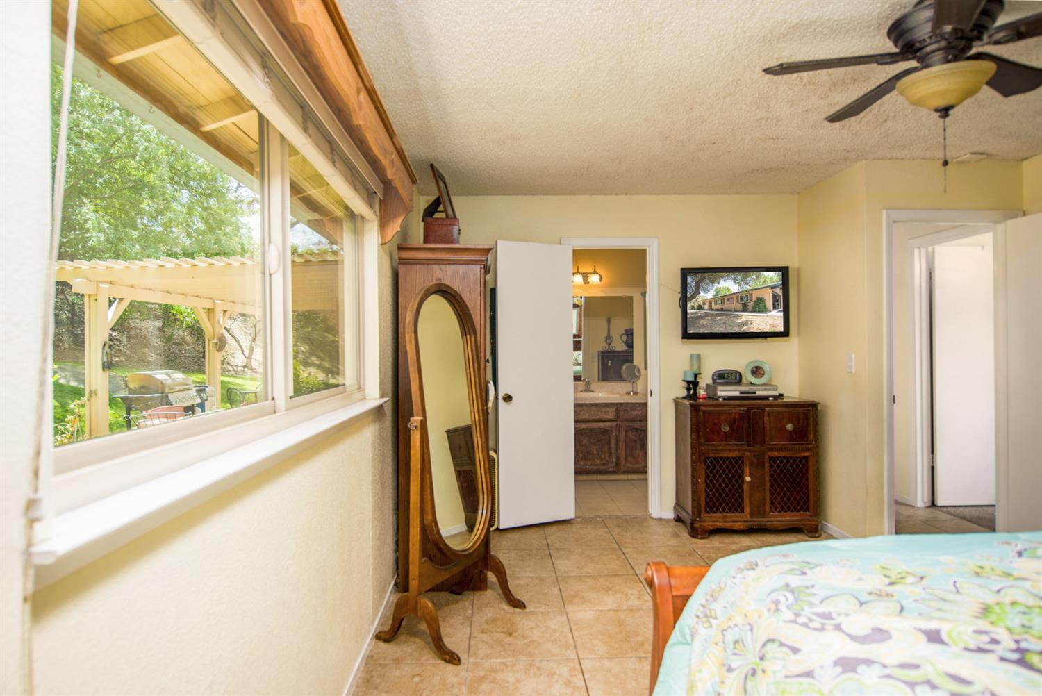 36687 Wells Road Coarsegold, CA 93614 - Photo 19 of 36 Gallery Image 19