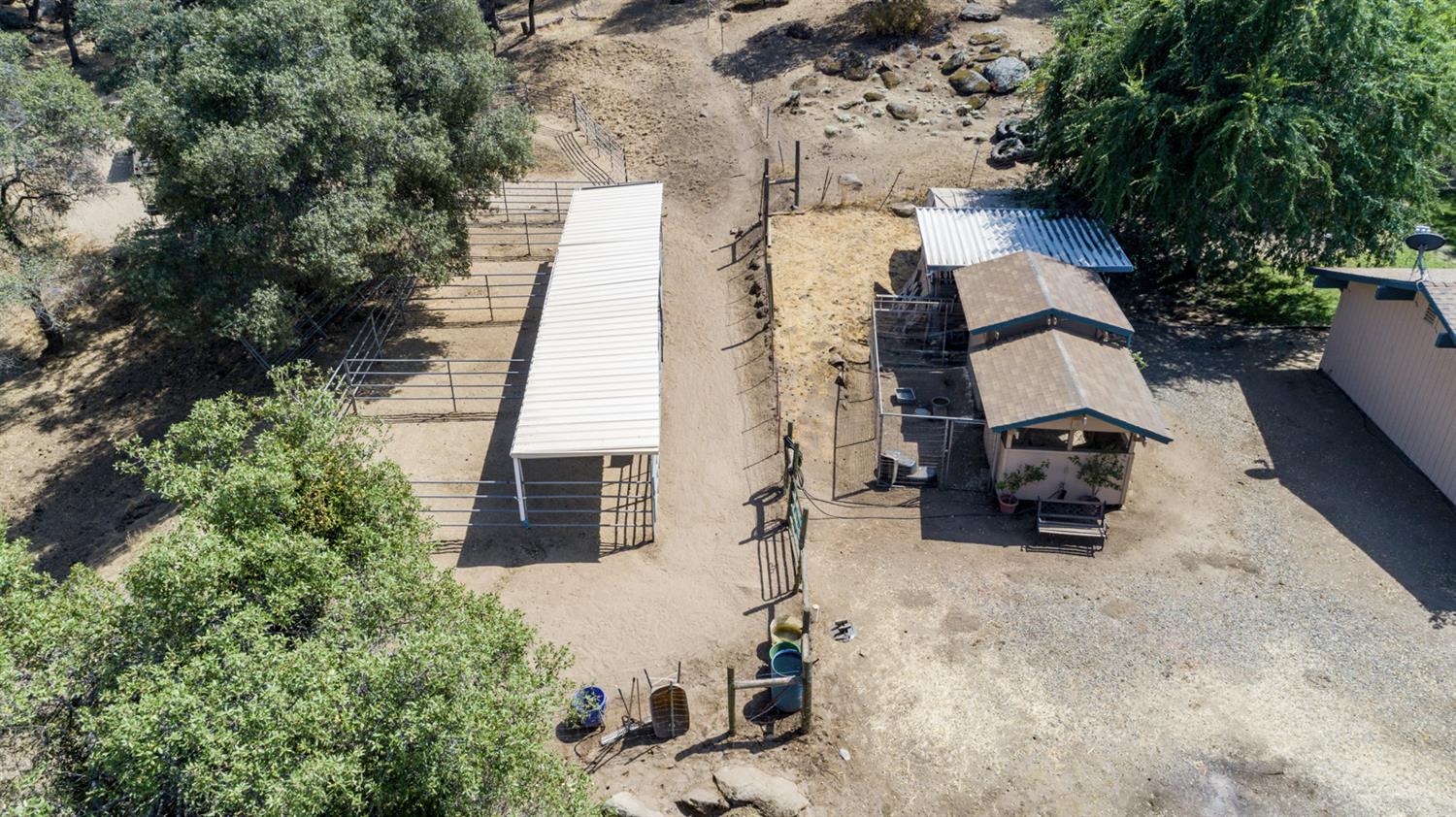36687 Wells Road Coarsegold, CA 93614 - Photo 23 of 36 Gallery Image 23