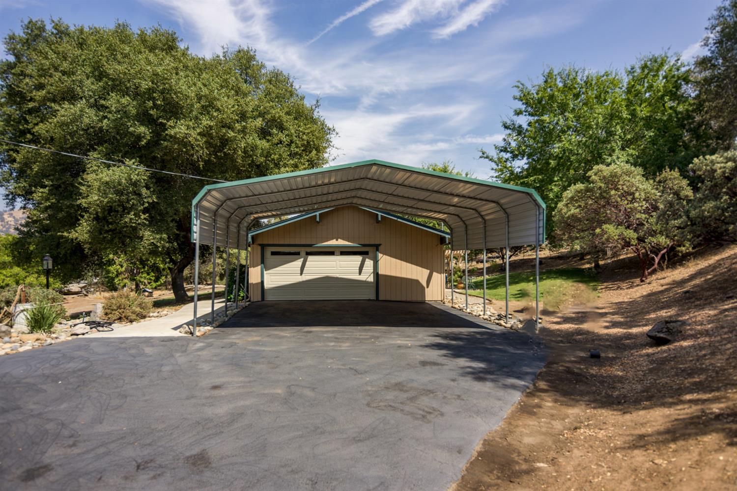 36687 Wells Road Coarsegold, CA 93614 - Photo 6 of 36 Gallery Image 6