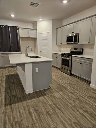 $603,000 | 2844 North Vahe Avenue, Fresno, CA 93737