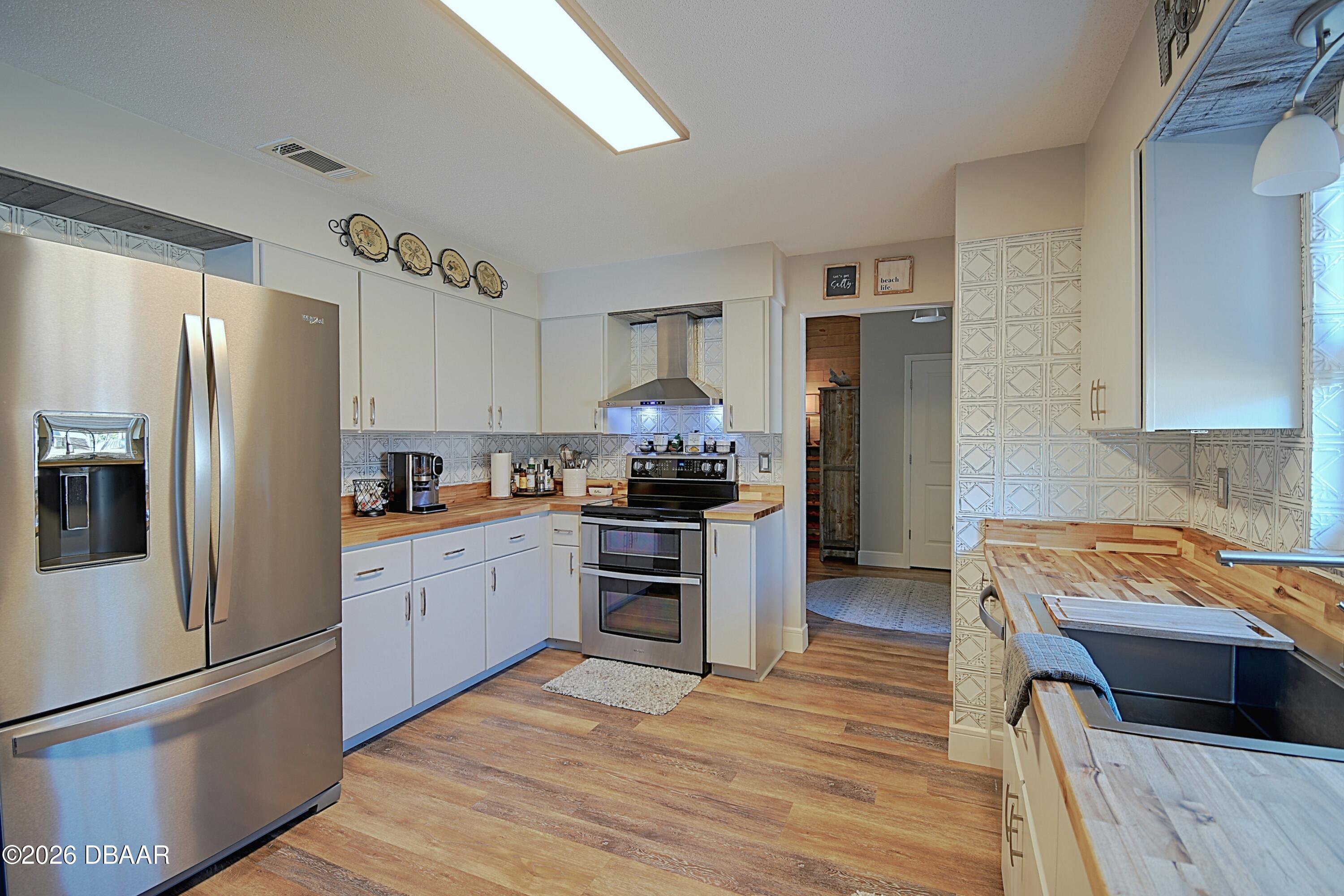 1228 Mardrake Road Daytona Beach, FL 32114 - Photo 12 of 38 Kitchen III