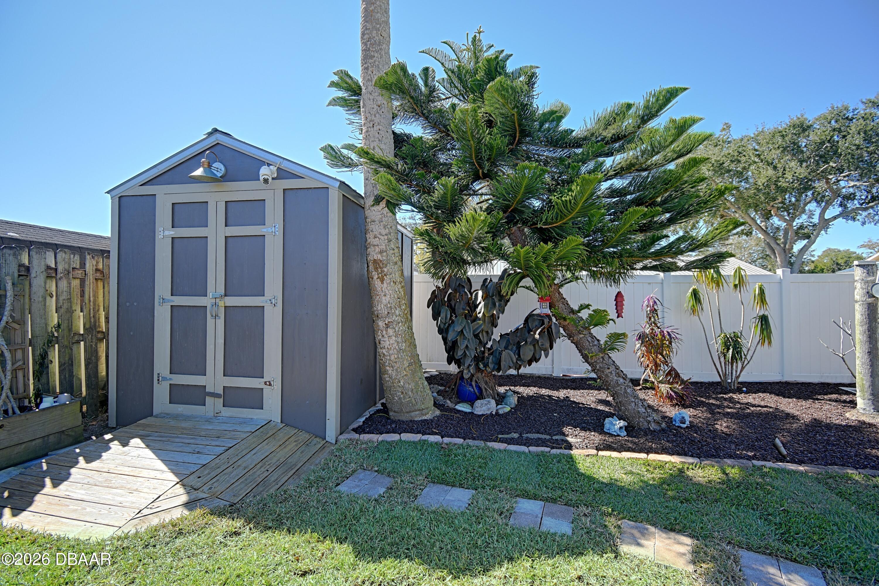 1228 Mardrake Road Daytona Beach, FL 32114 - Photo 35 of 38 Rear Yard