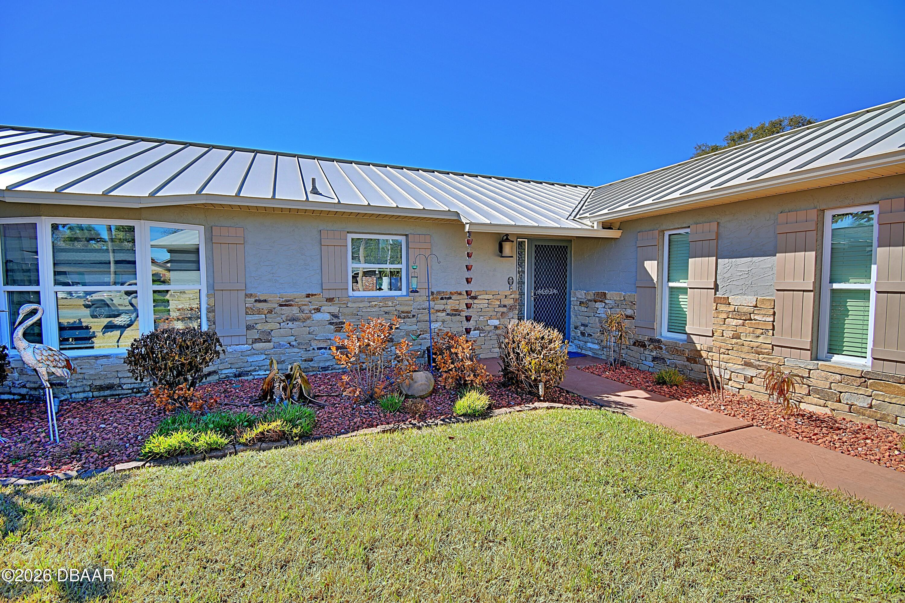 1228 Mardrake Road Daytona Beach, FL 32114 - Photo 4 of 38 Front Entry III
