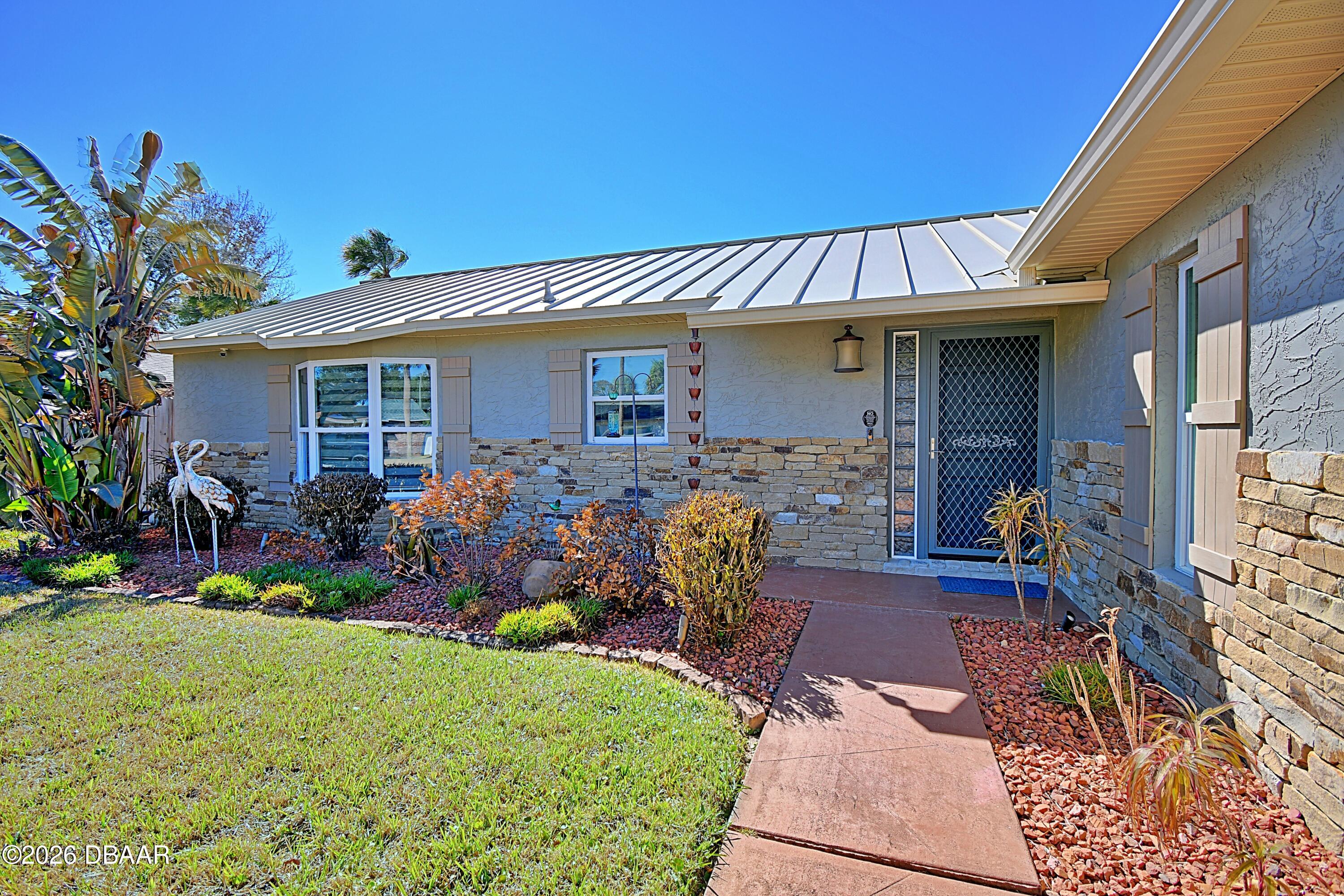 1228 Mardrake Road Daytona Beach, FL 32114 - Photo 5 of 38 Front Entry