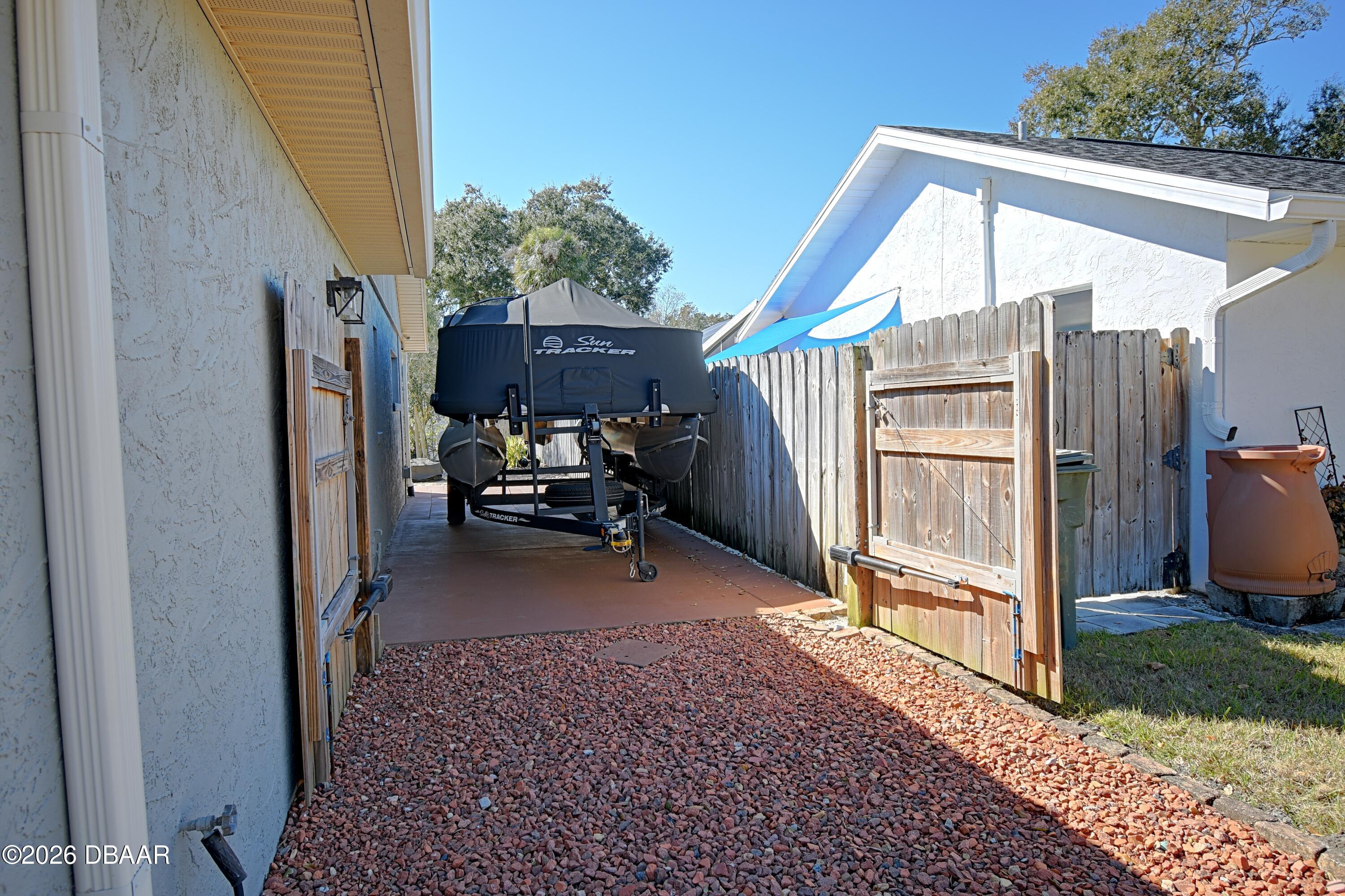 1228 Mardrake Road Daytona Beach, FL 32114 - Photo 8 of 38 Side Storage II
