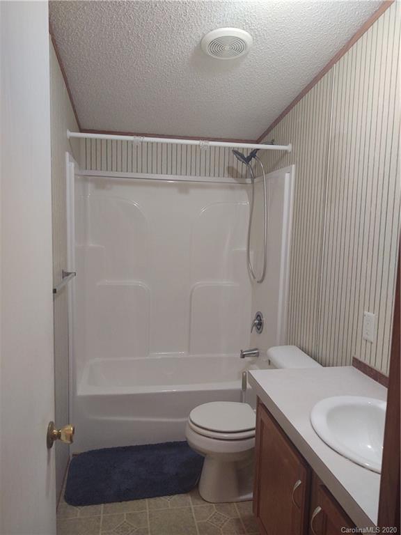 136 Arrowbrook Road Harmony, NC 28634 - Photo 5 of 8 Gallery Image 5