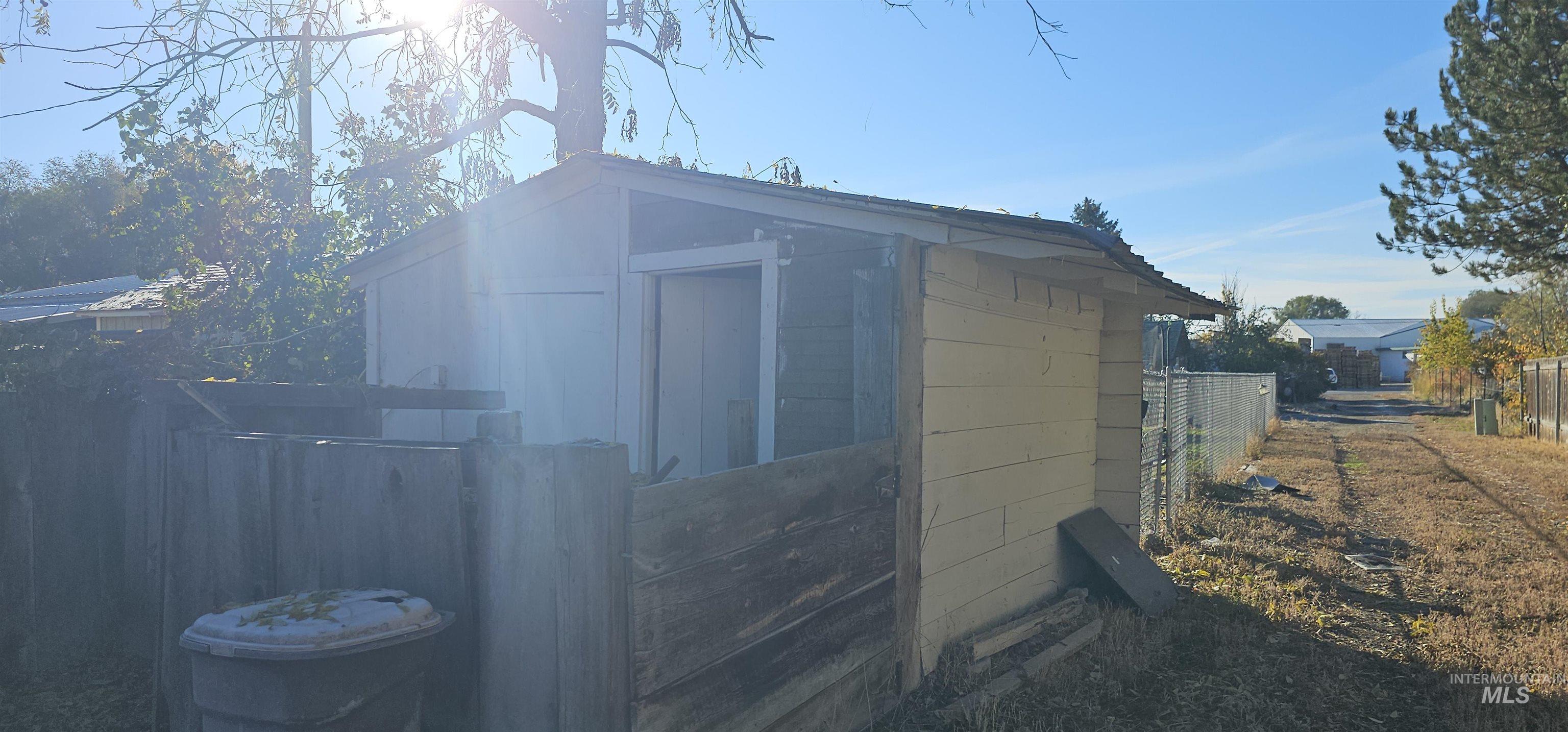 555 15th Street Vale, OR 97918 - Photo 23 of 27 View of shed