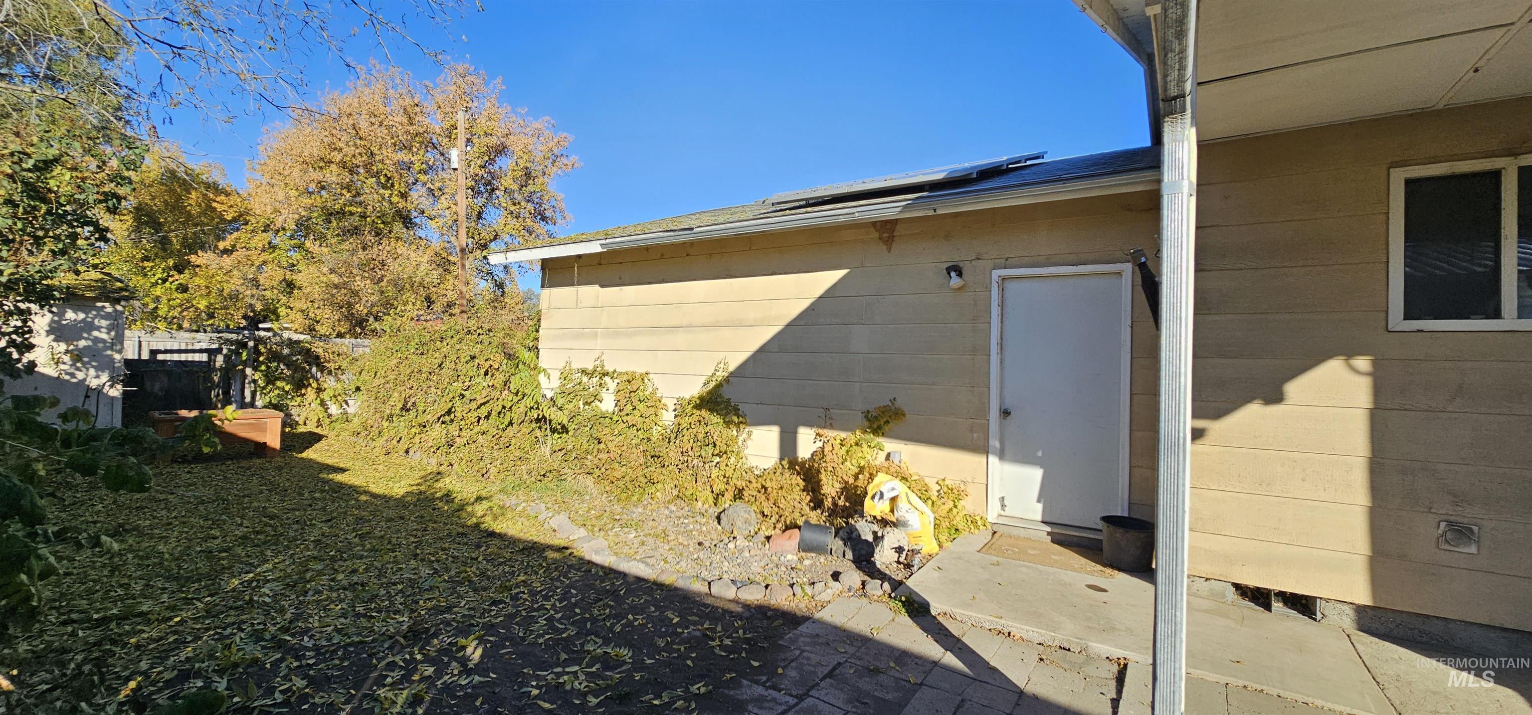555 15th Street Vale, OR 97918 - Photo 3 of 27 View of home's exterior