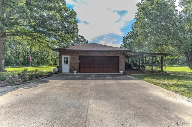 $389,900 | 30672 Hwy Bb, Lebanon, MO 65536