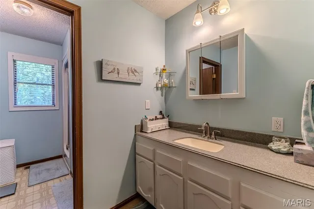 $389,900 | 30672 Hwy Bb, Lebanon, MO 65536